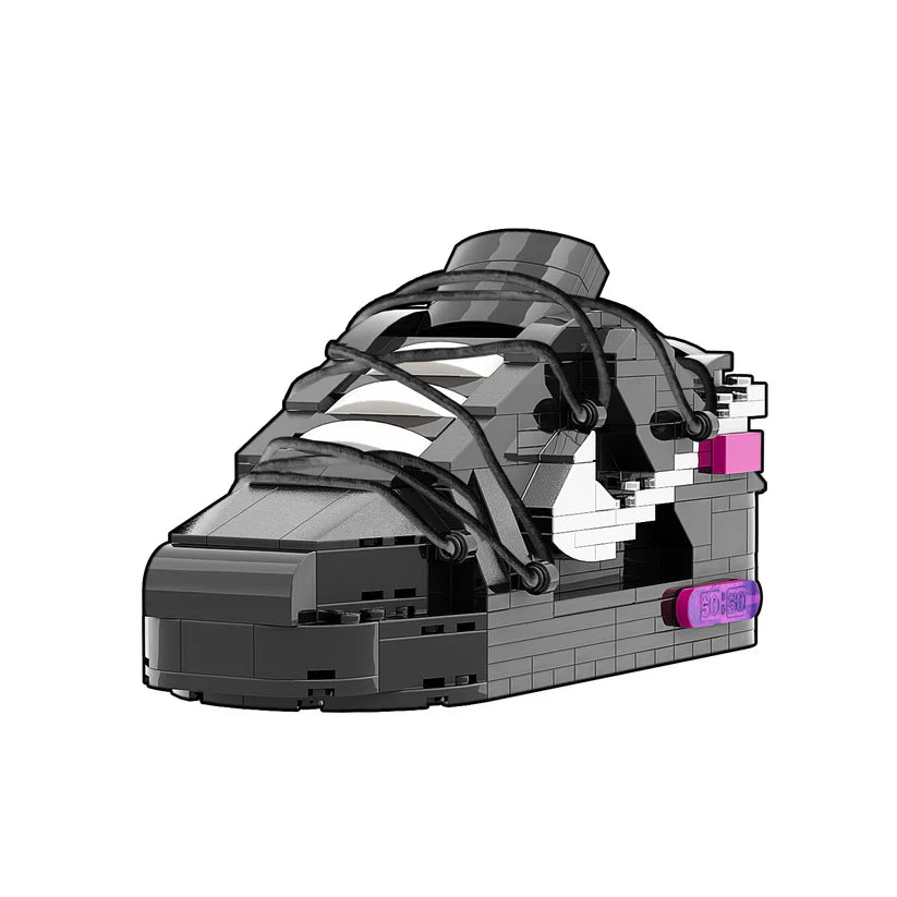 SB DUNK OFF WHITE LOT 50 BLACK SNEAKER BRICKS