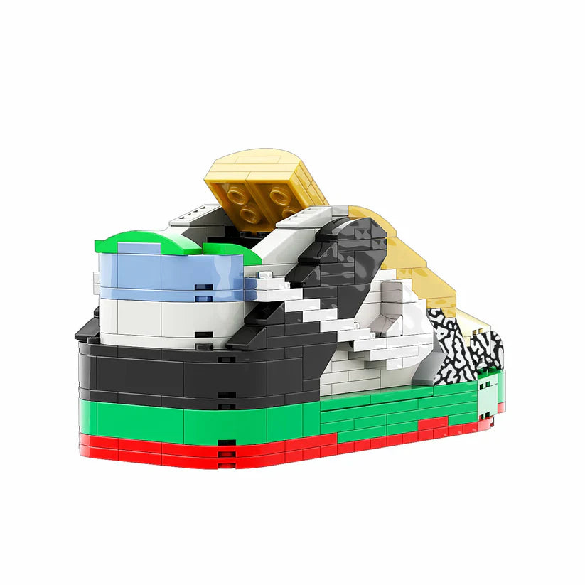 SB LOW WHAT THE DUNK SNEAKER BRICKS