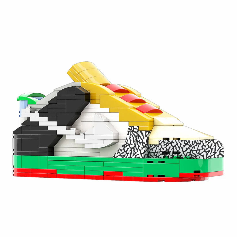 SB LOW WHAT THE DUNK SNEAKER BRICKS